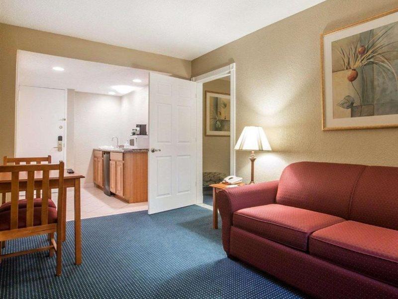 The Inn At Gran View Ogdensburg, Ascend Hotel Collection Экстерьер фото