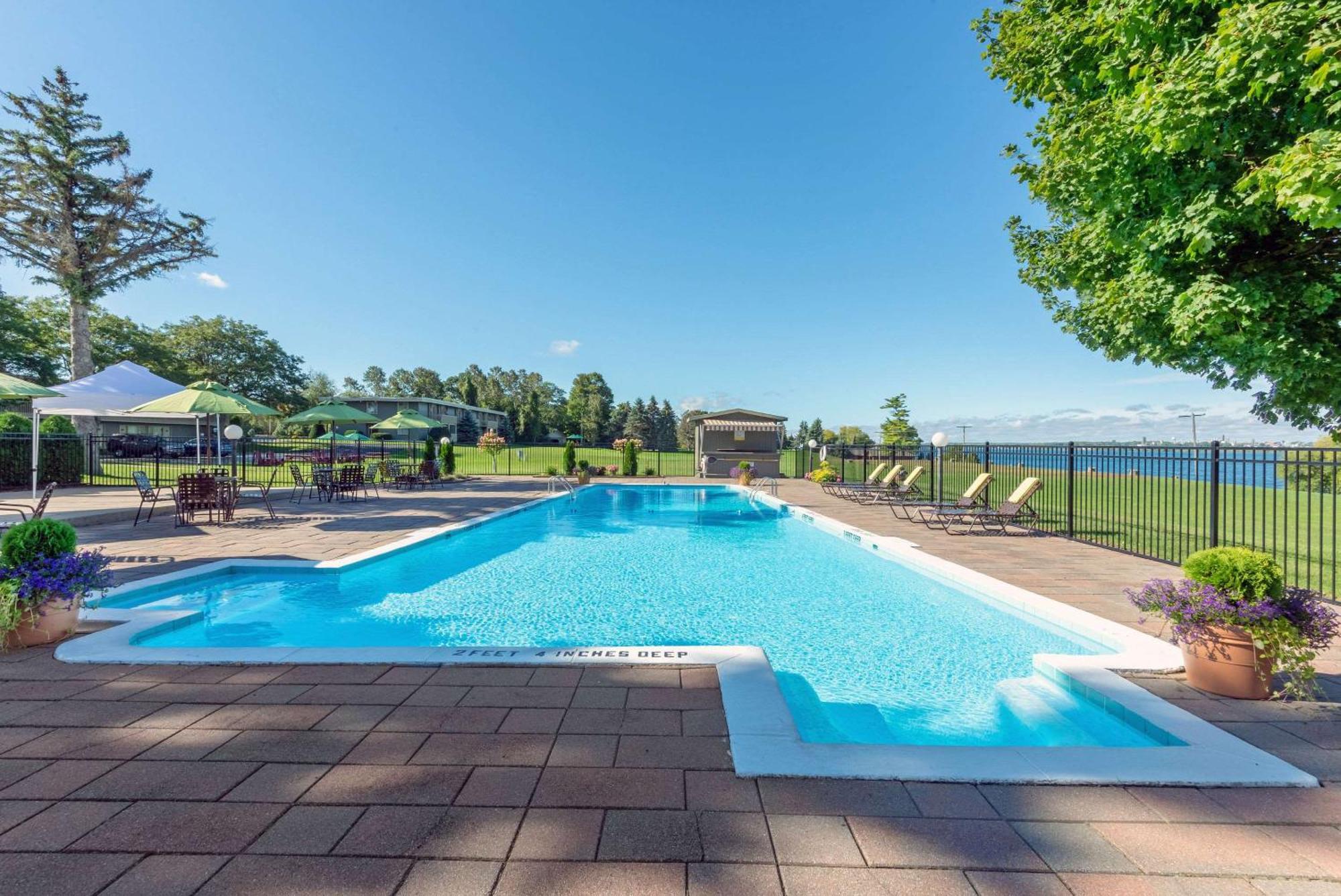 The Inn At Gran View Ogdensburg, Ascend Hotel Collection Экстерьер фото