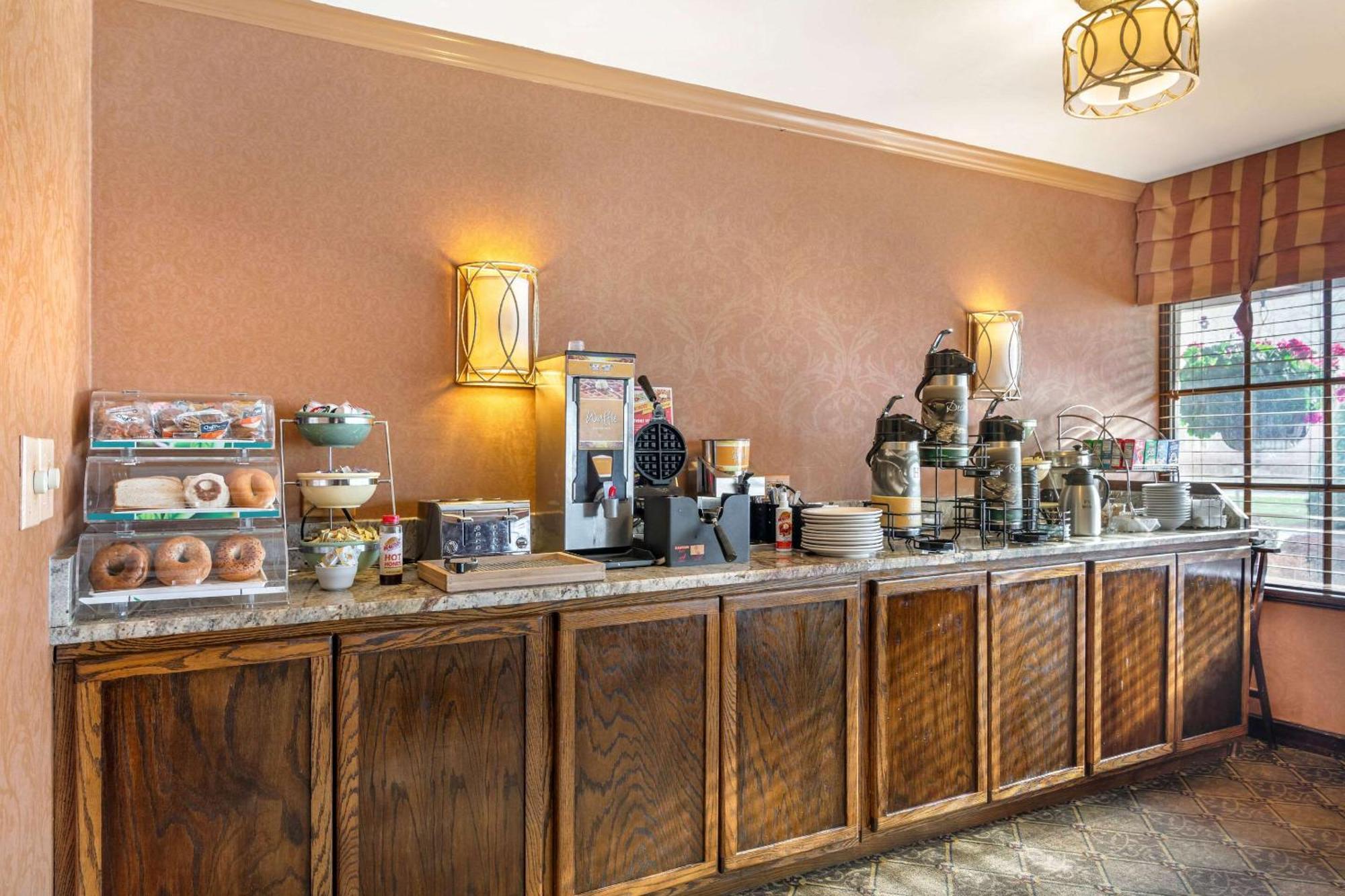 The Inn At Gran View Ogdensburg, Ascend Hotel Collection Экстерьер фото